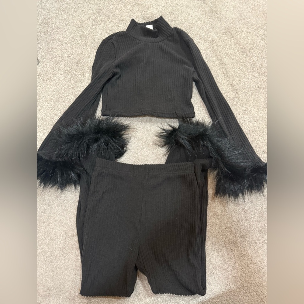 Kids matching set. With faux fir details